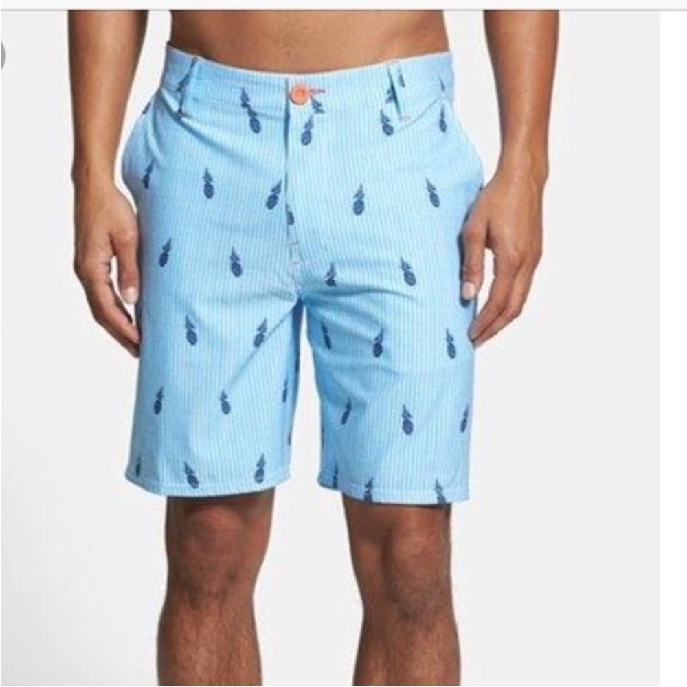 Sperry Men’s Blue Pineapple Print Boat Shorts